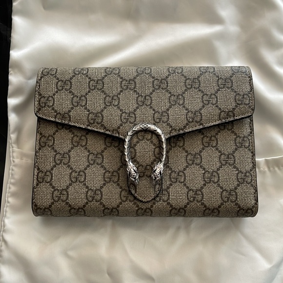 Gucci purse - Picture 5 of 11